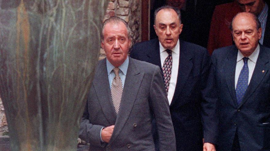 Joan Carles I, al Museu Dalí, amb l&#039;aleshores president de la Fundació Gala-Salvador Dalí, Ramon Boixadós (1927-2017) i Jordi Pujol