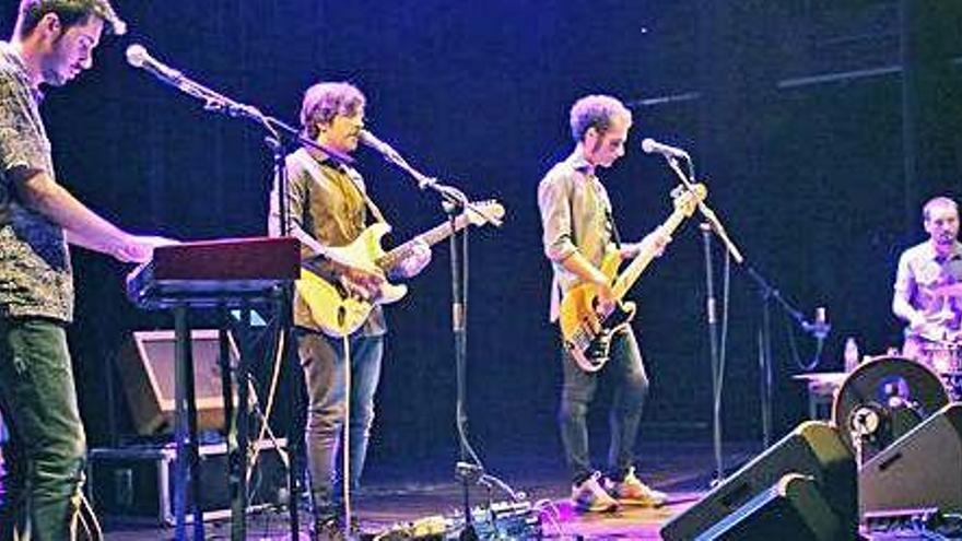 El grup manresà Bob &amp; el Lladre divendres a la Sala Petita del Kursaal, on van exhaurir totes les entrades