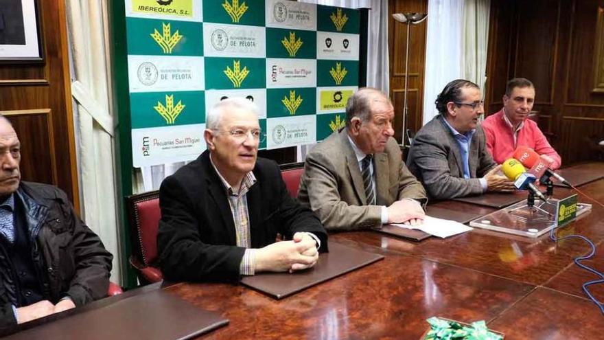 Participantes en el acto de presentación de la jornada de finales que se celebrarán el próximo domingo día 17.