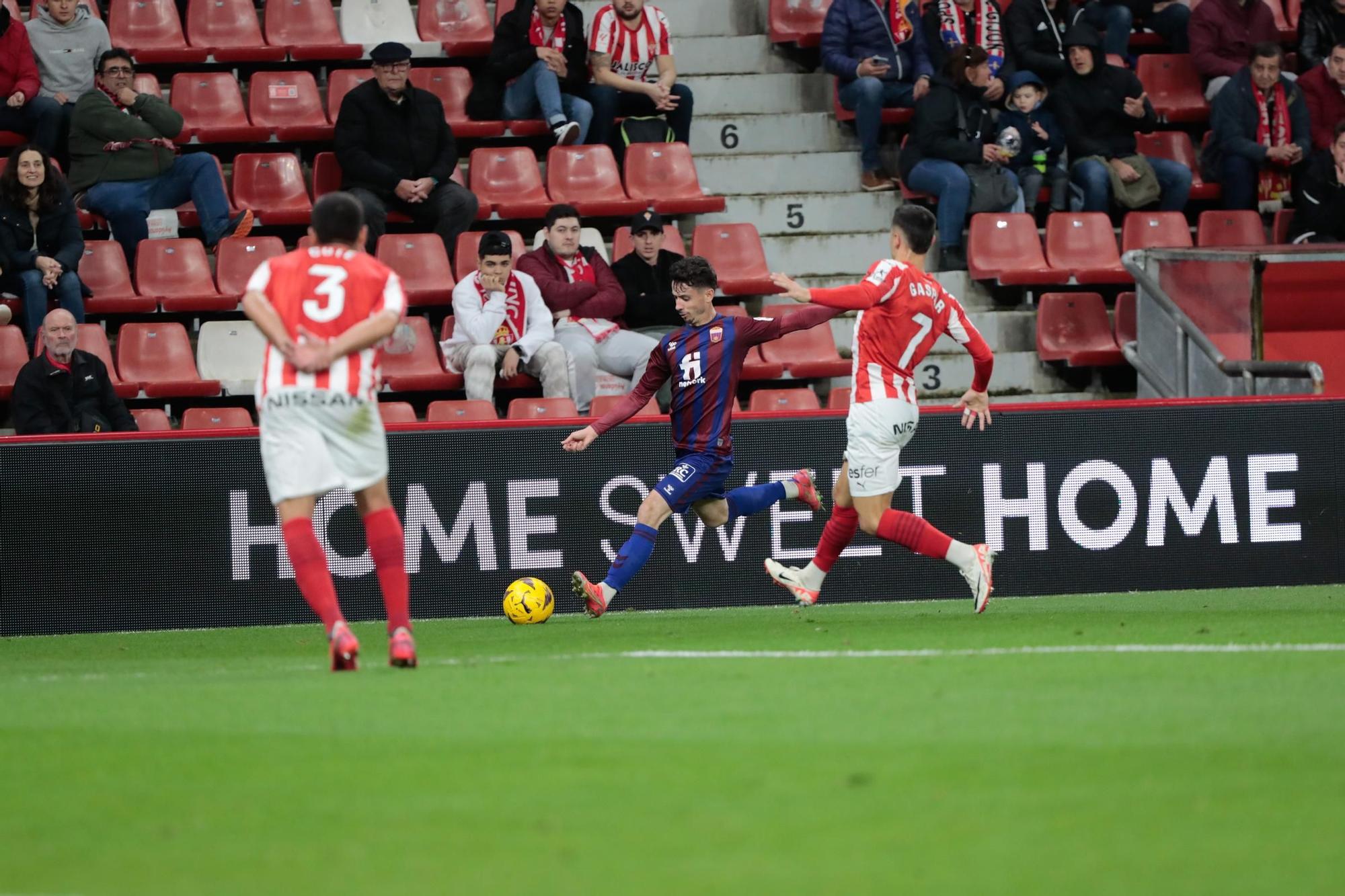 El Eldense cae 2-0 ante el Sporting en El Molinón