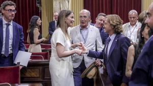 Marga Prohens y Jorge Campos en la constitución del Parlament de Baleares.