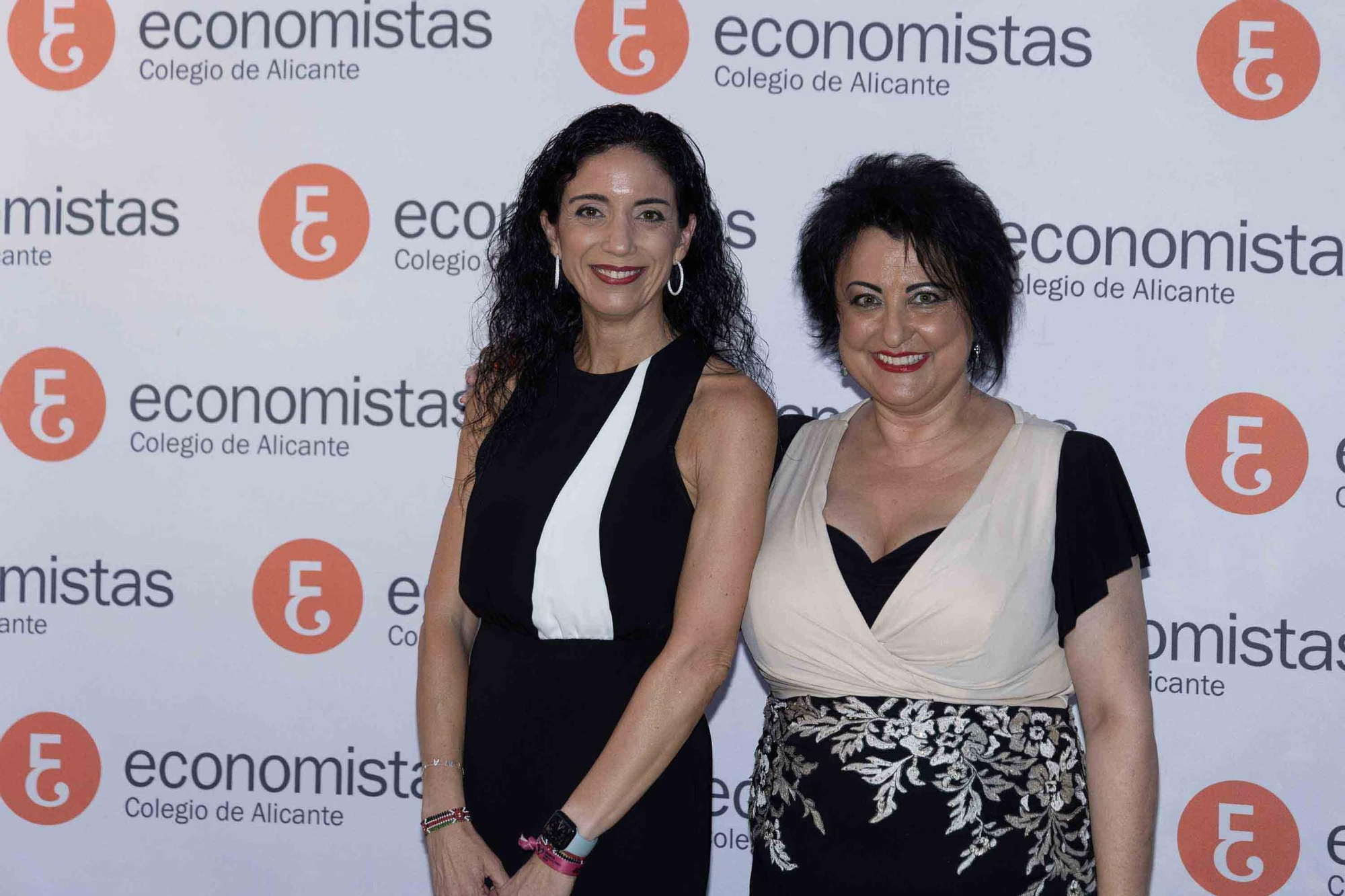 El Colegio de Economistas de Alicante celebra su cena anual en honor a su patrón