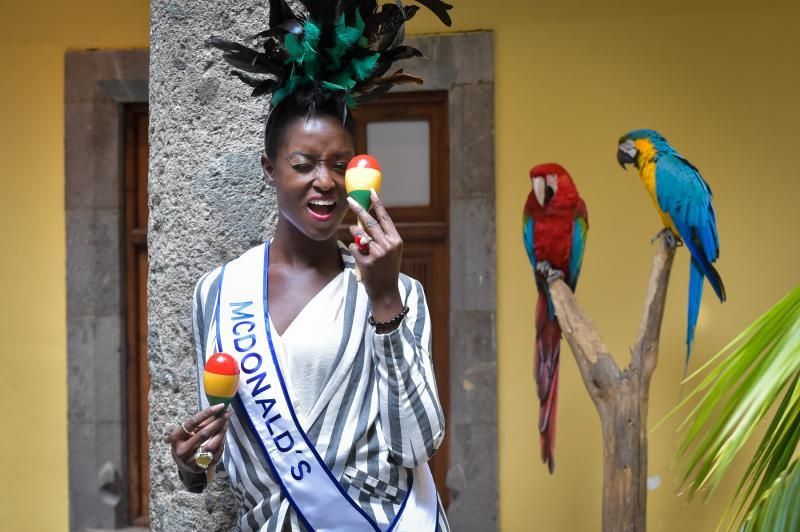 19-02-2019 LAS PALMAS DE GRAN CANARIA. Erika Echuaca Sebe, candidata a Reina del Carnaval LPGC 2019, representando a McDonalds. Fotógrafo: ANDRES CRUZ  | 19/02/2019 | Fotógrafo: Andrés Cruz