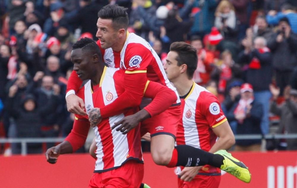 Olunga va ser l''estrella del partit gràcies al seu hat-trick