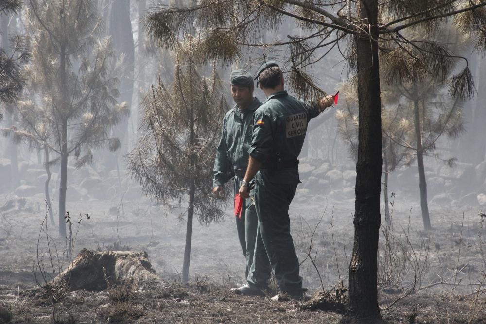 Incendios en Galicia | La Guardia Civil investiga la zona donde se originó el incendio de Cotobade