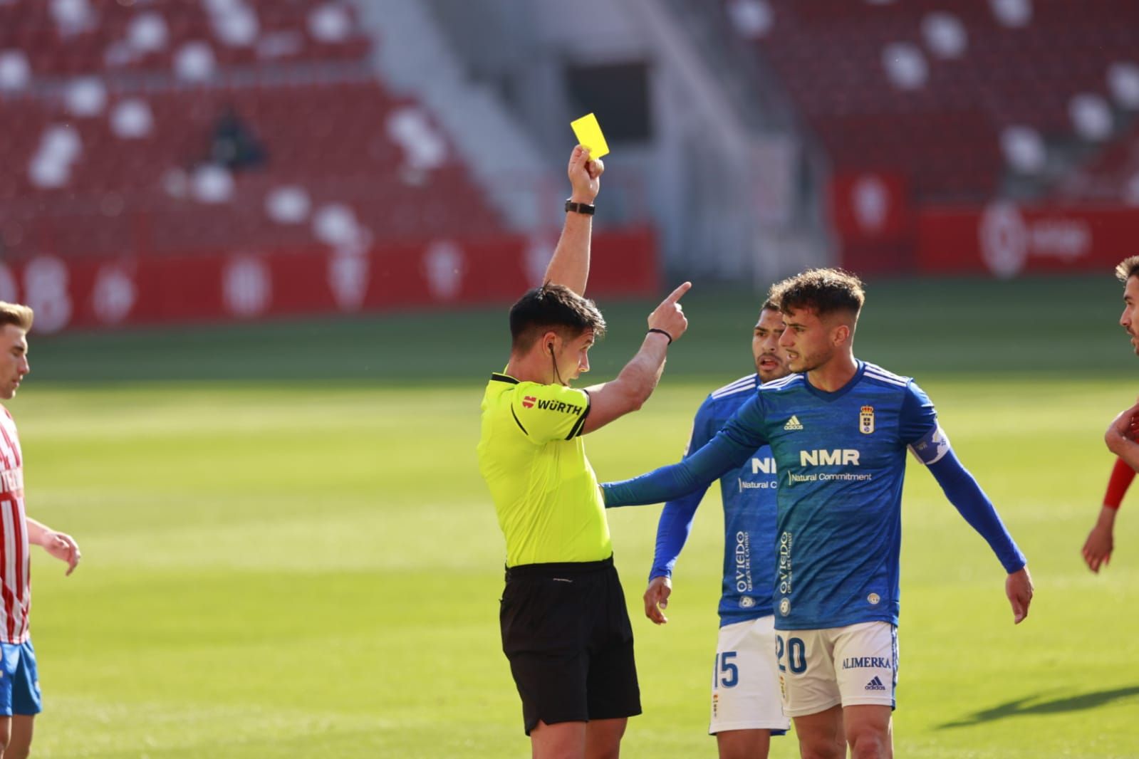 En imágenes: el derbi entre el Sporting y el Real Oviedo