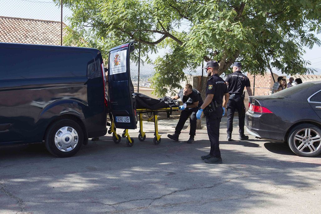 Encuentran muerto a un vecino de Lorca desaparecido encajado en el hueco entre dos casas