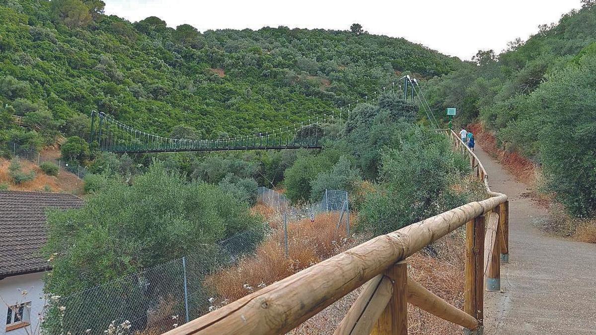 Los puentes colgantes del Cinturón Verde de Córdoba constituyen un gran atractivo.