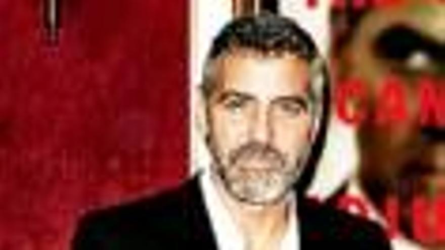 George Clooney. Sanciones por filtrar datos médicos del actor