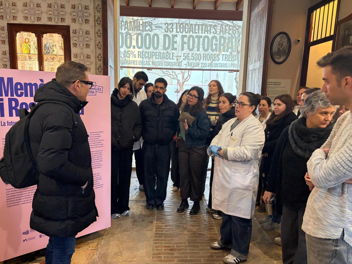 El presidente de la Mancomunitat recibe a los nuevos trabajadores.