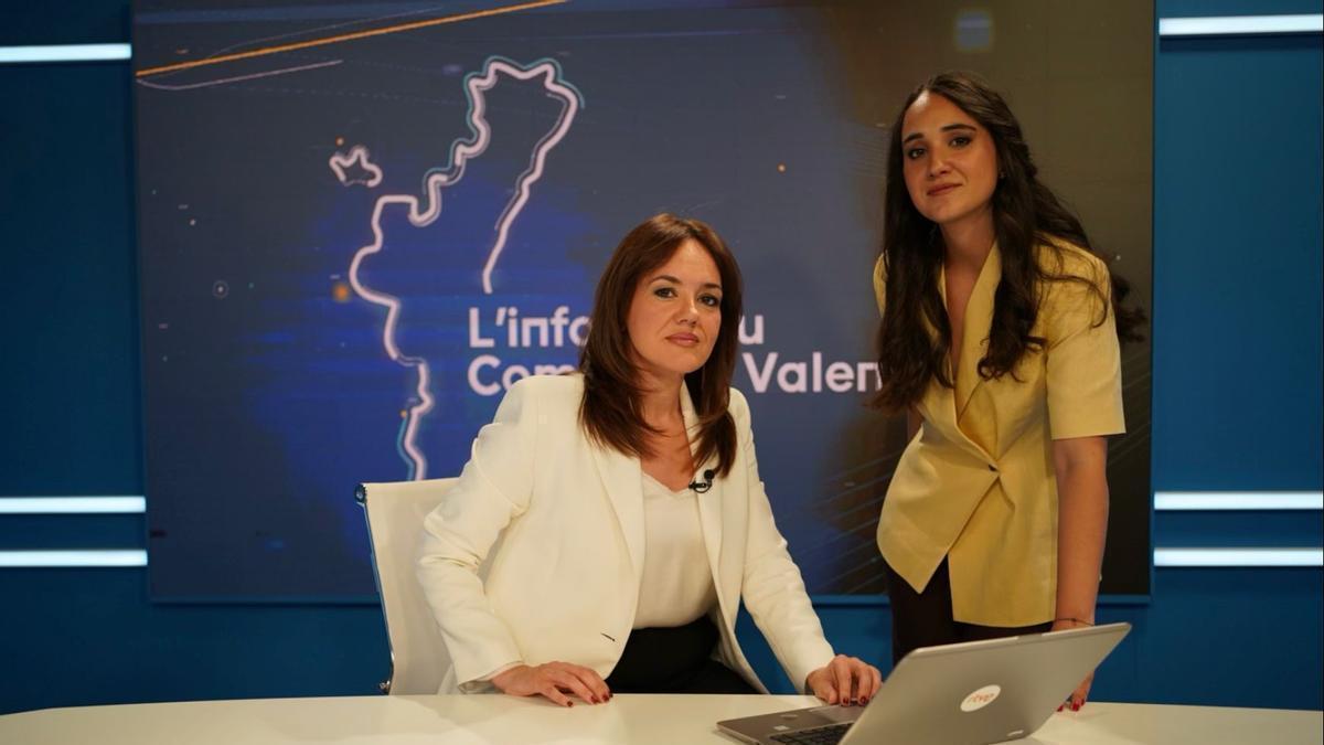 Imma Canet y Júlia Gironés, presentadoras del informativo de RTVE en la Comunitat Valenciana.