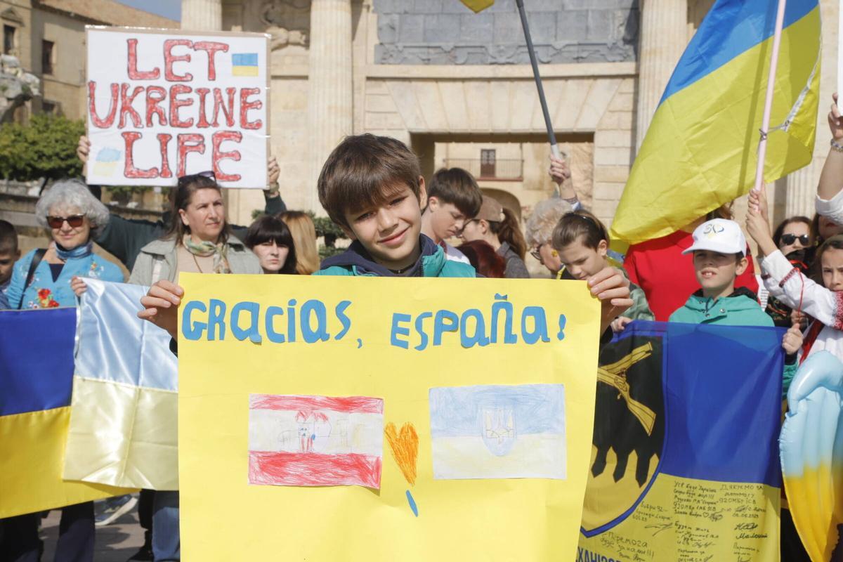 Ucranianos en Córdoba se reúnen para recordar cuatro años de guerra