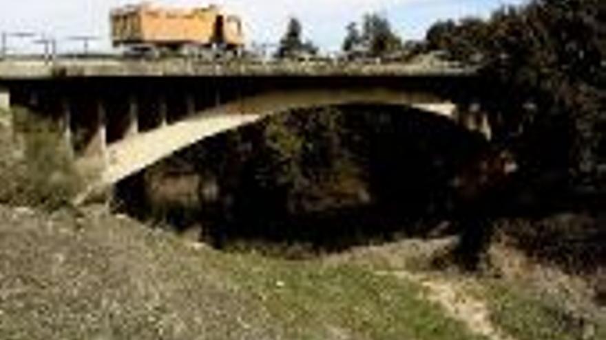 Los técnicos elaboran el proyecto del nuevo puente