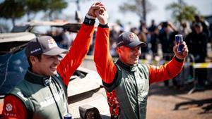 Loeb celebra su victoria