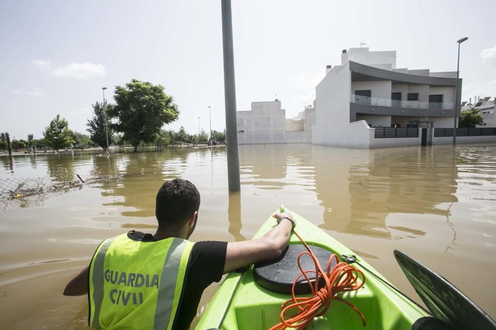 Las imágenes de las inundaciones en Almoradí y Dolores