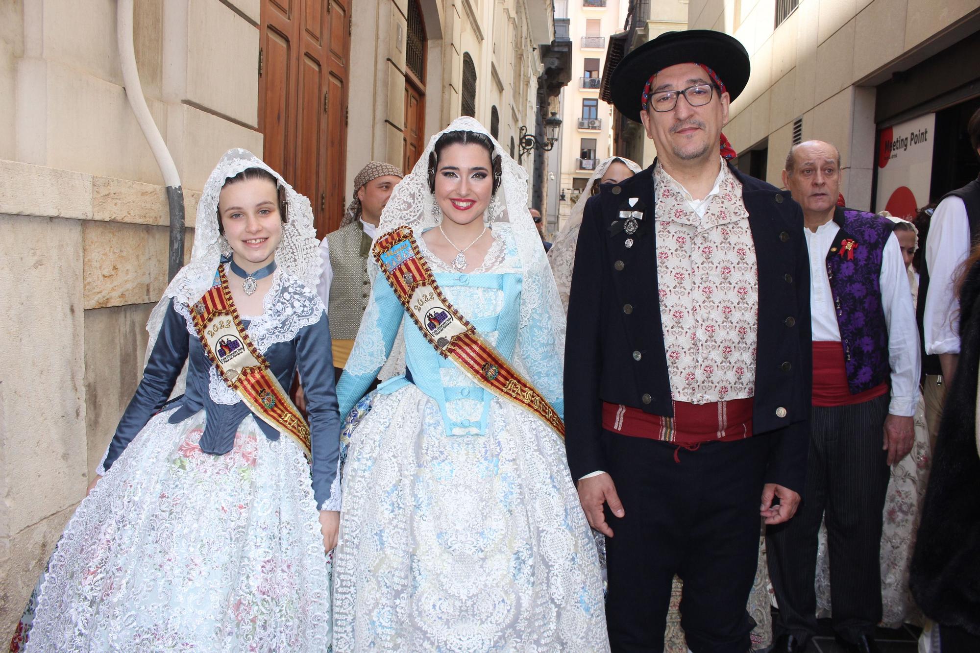 El desfile de falleras mayores en la Ofrenda a San Vicente Ferrer