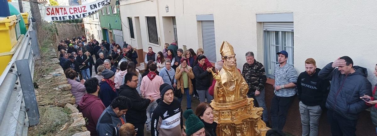 Los vecinos de Santa Cruz de Grío disfrutaron de numerosos actos populares y tradicionales en honor a San Blas, entre ellos el ‘Baile del santo’.