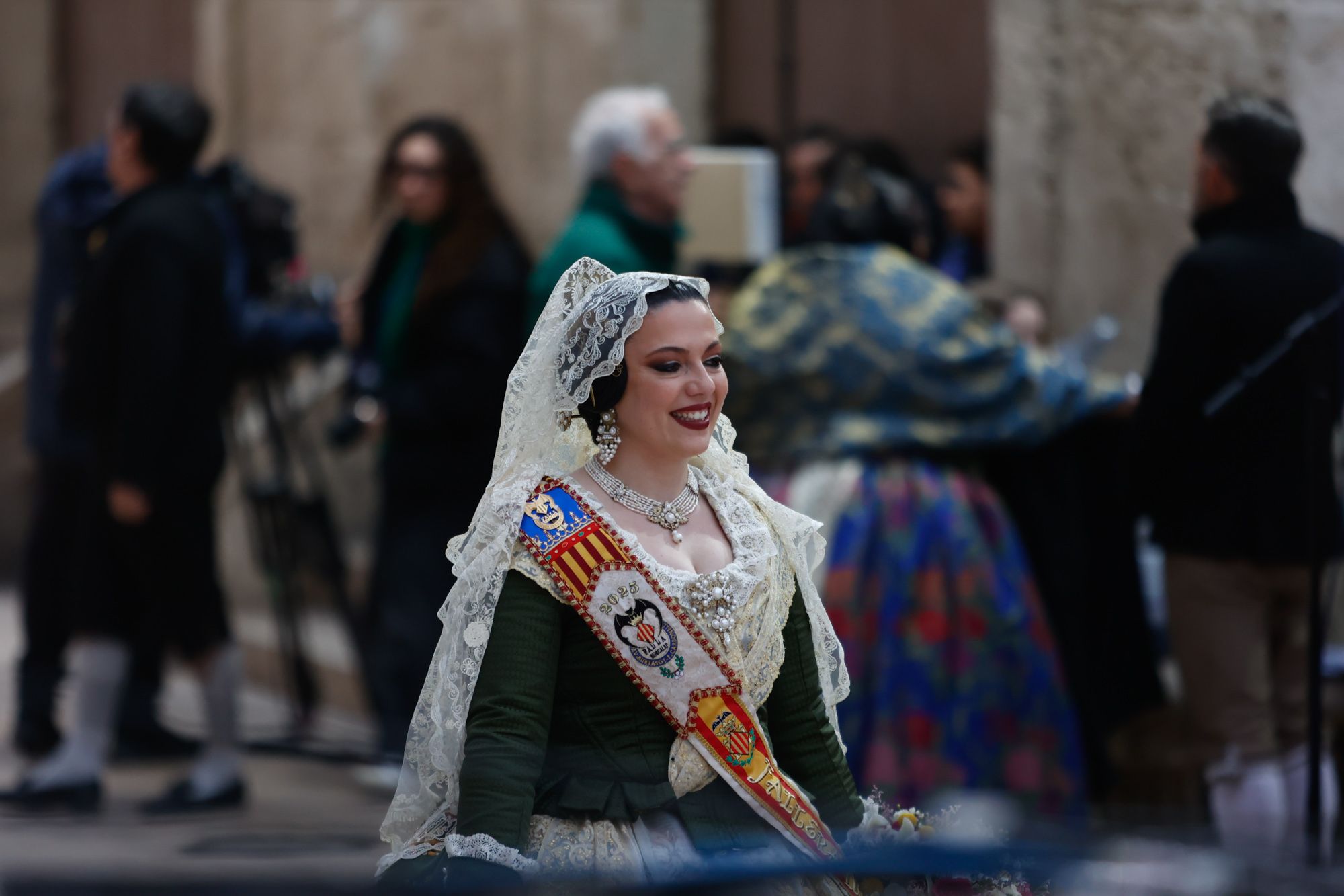 Todas las fotos de la Ofrenda del 17 de marzo entre las 18:00 y las 19:00 horas por la calle San Vicente