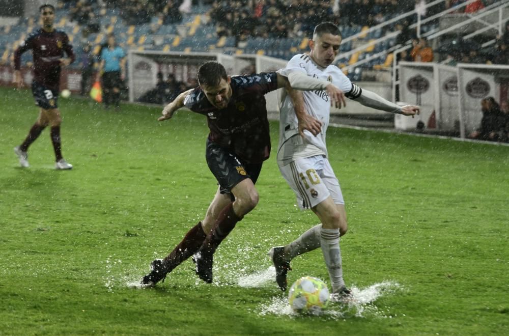 Goleada y primera victoria del año del Pontevedra CF