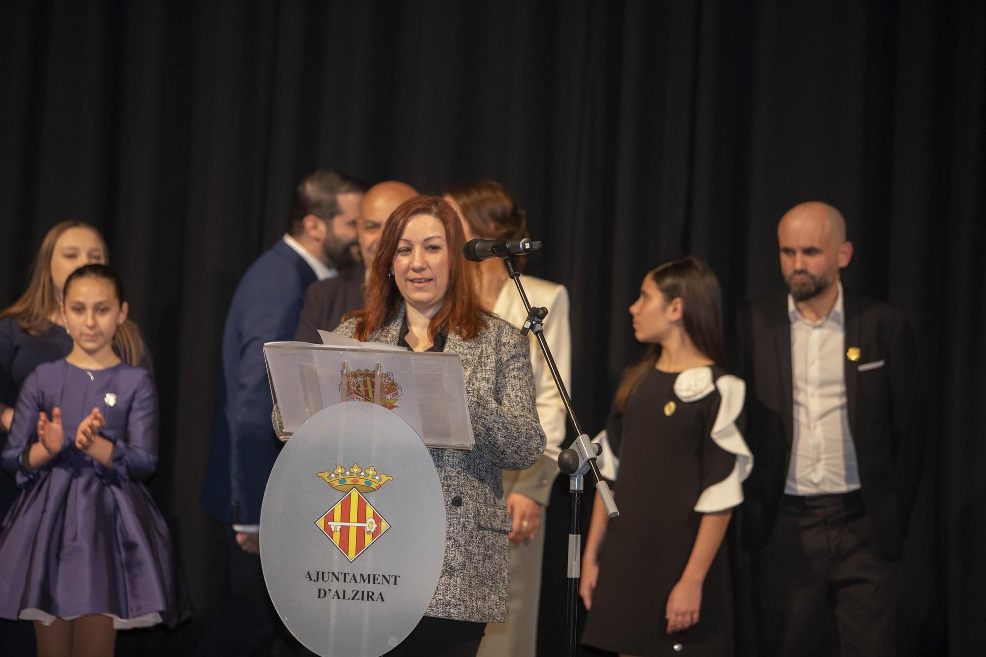 El Mercat y la Plaça Major logran el premio a los mejores "ninots" de la Sección Especial de Alzira