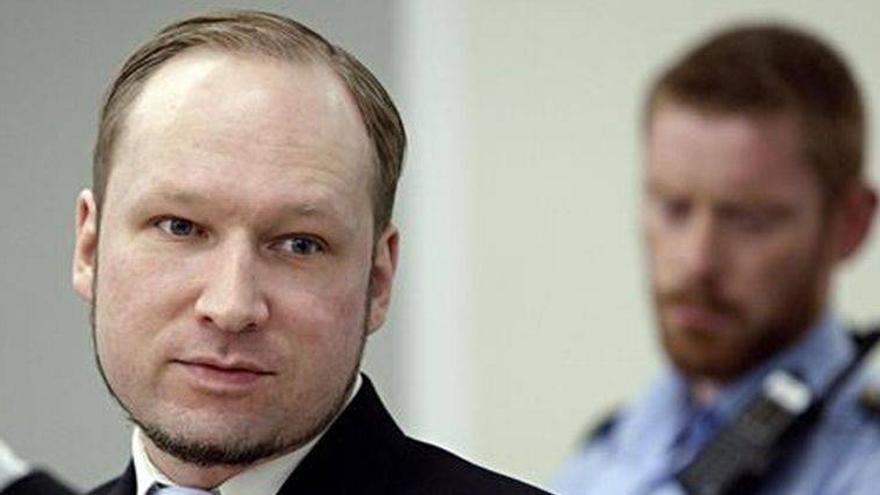 La fiscalía pide que Breivik sea declarado enfermo mental