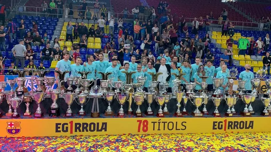 Homenaje a Aitor Egurrola en el Palau Blaugrana en la retirada de su camiseta