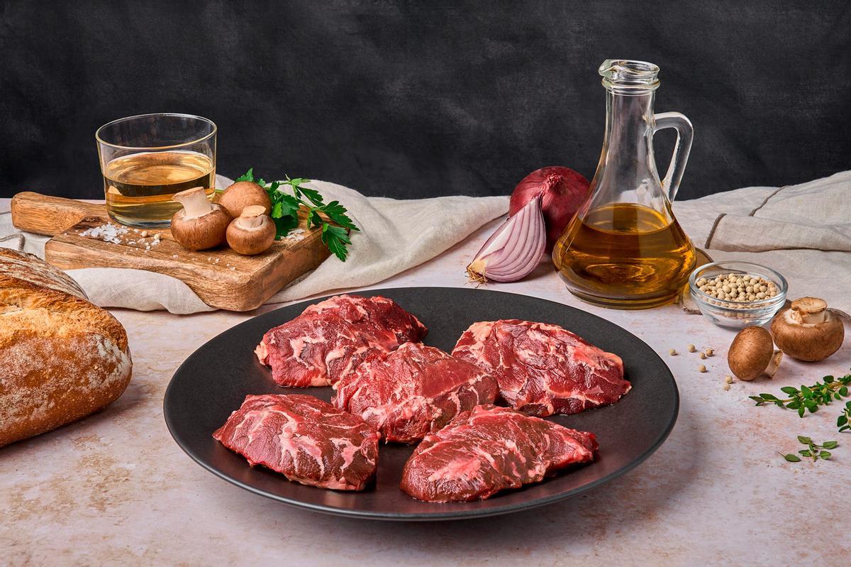 Covap amplía su oferta cárnica con Cocina Maestra: la dehesa en platos preparados y listos para consumir.