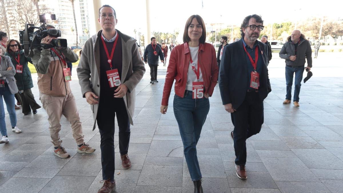 Empiezan a llegar los primeros asistentes al Congreso del PSPV-PSOE en Valencia /