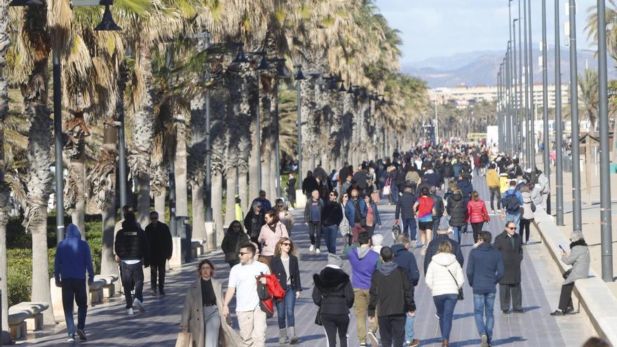 La C. Valenciana eleva su población un 44 % desde que logró la autonomía
