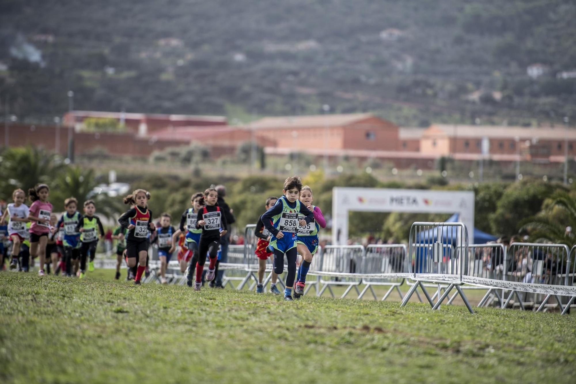 Las imágenes del XXXIX Trofeo Diputación de Cáceres