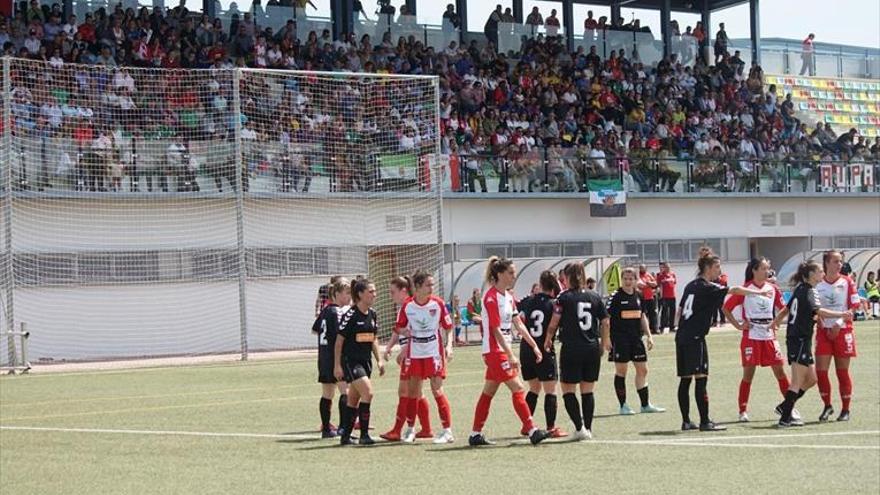 El Santa Teresa recibe al Tacón en el último asalto hacia la élite