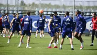 Entrenamiento bajo mínimos del Real Zaragoza