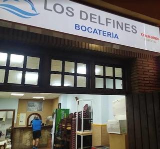 Bocatería Los delfines se encuentra en Alameda Barceló, 16