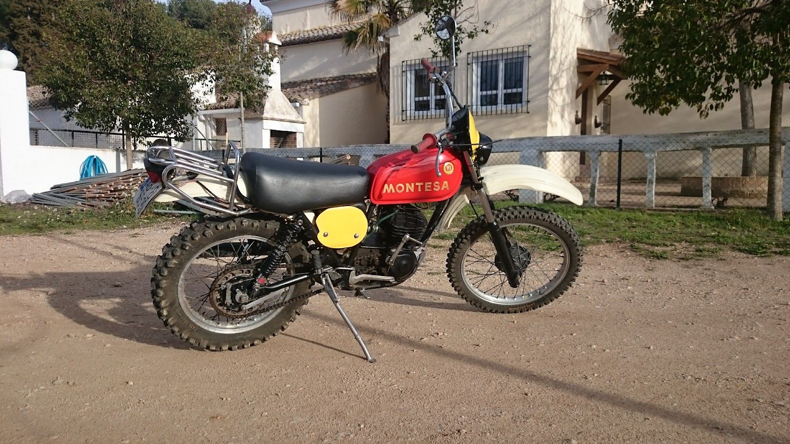 Motos Montesa robadas en Fontanars