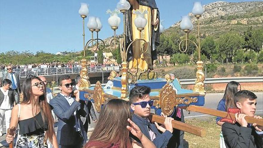 El Grup de Danses l’Hereu ameniza una intensa jornada de celebración