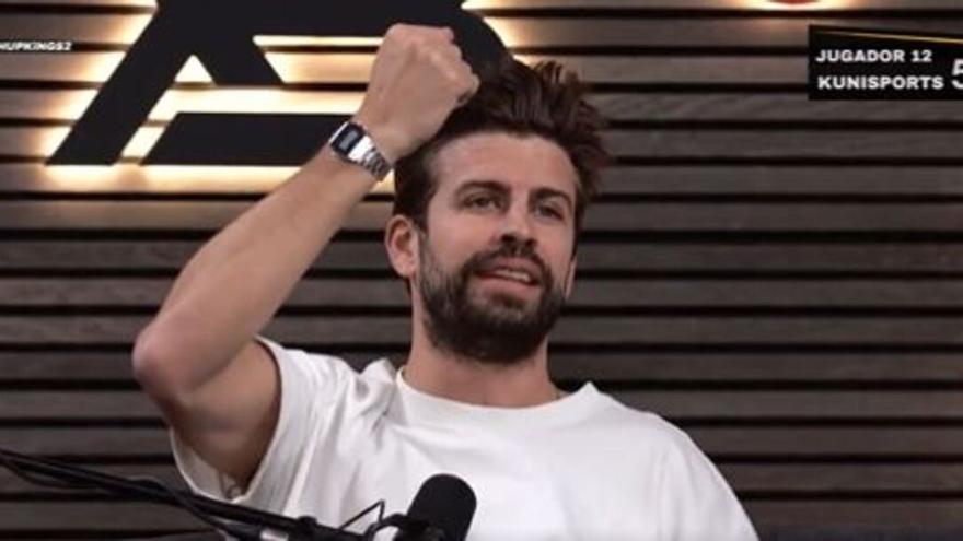 Piqué posa con un Casio