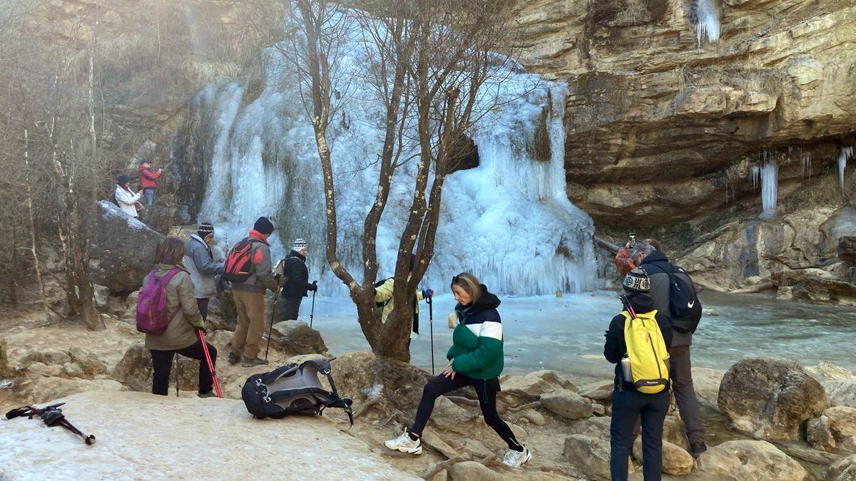 Aquesta és l'espectacular glaçada al Torrent de la Cabana