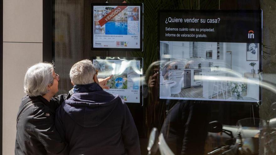 La venta de viviendas profundiza su caída en Alicante