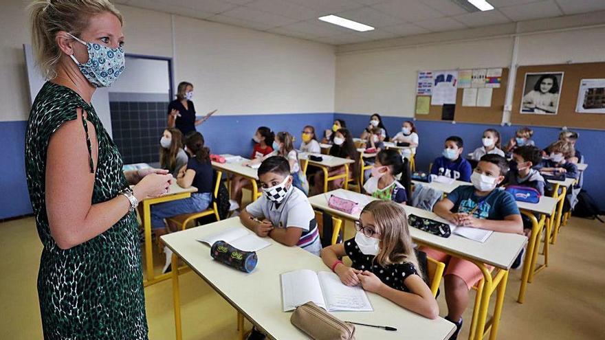 Primer dia en una escola francesa ahir, on tothom porta mascareta