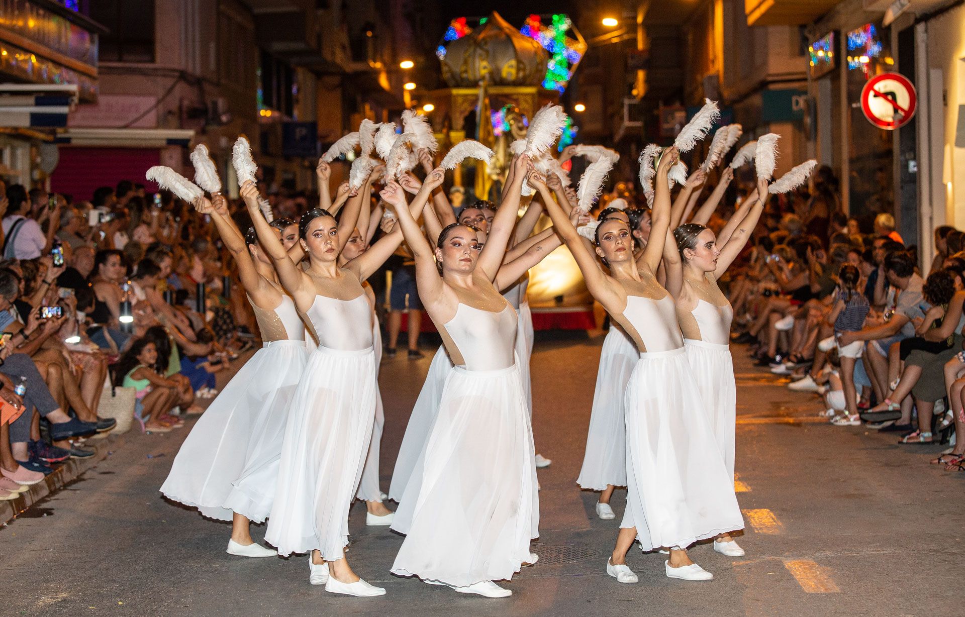 Santa Pola vibra con la entrada Cristiana y Mora