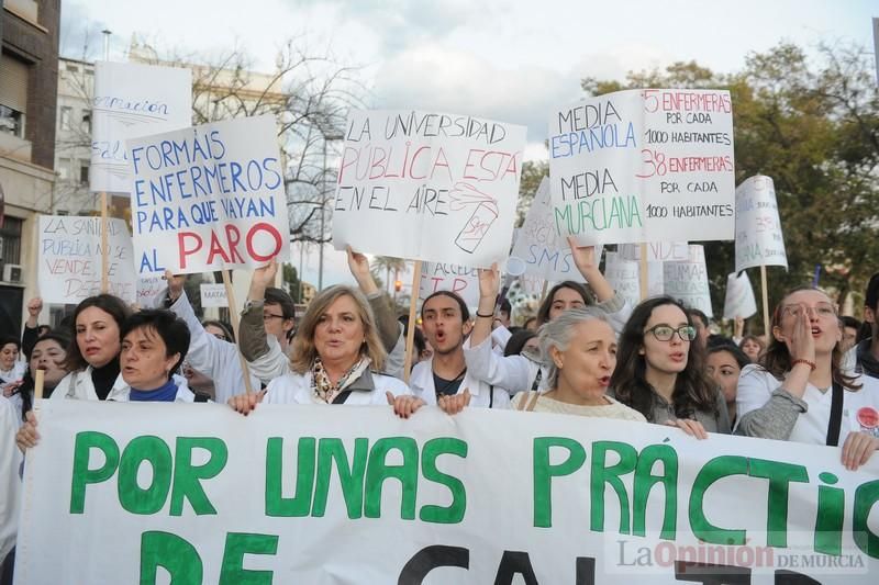 La marea blanca toma Murcia