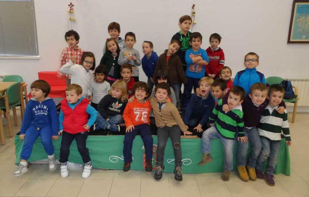 Pequeños detectives en Candás