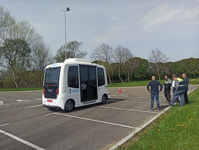 Así es el "bus fantástico" del Parque Tecnológico de Asturias, en Llanera