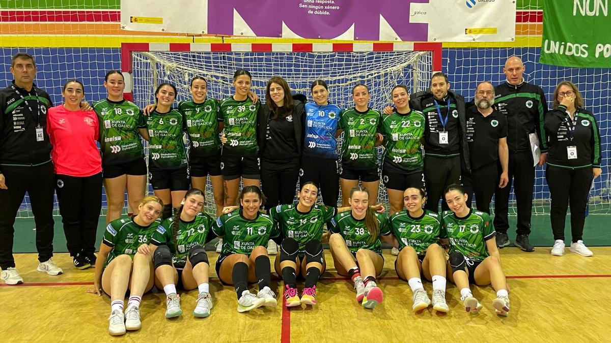 Formación del Asmubal en la importante victoria lograda en Coirón.