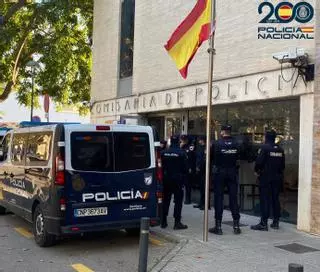 Arrestan a un motorista sin carné que escapó de forma temeraria de la Policía