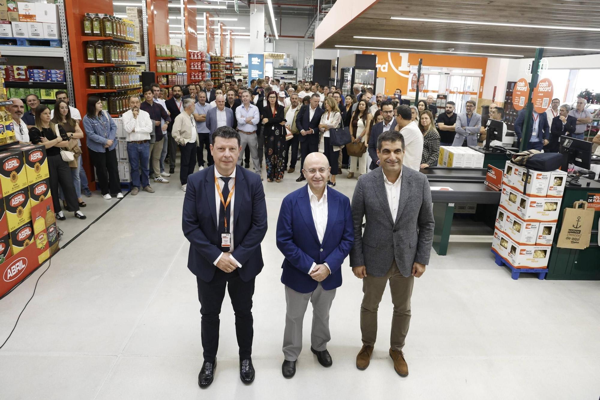 Inauguración en Santiago del mayor Cash Record de Eroski