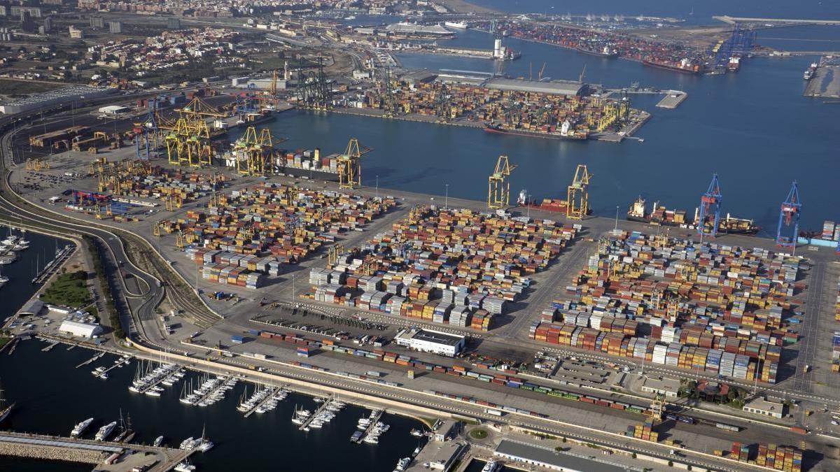 Imagen aérea del Puerto de València