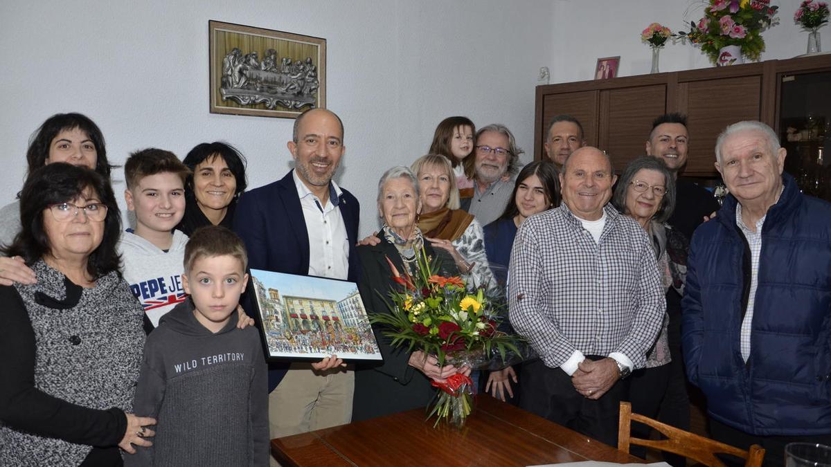 Homenatge a Victoria Sánchez Castañares