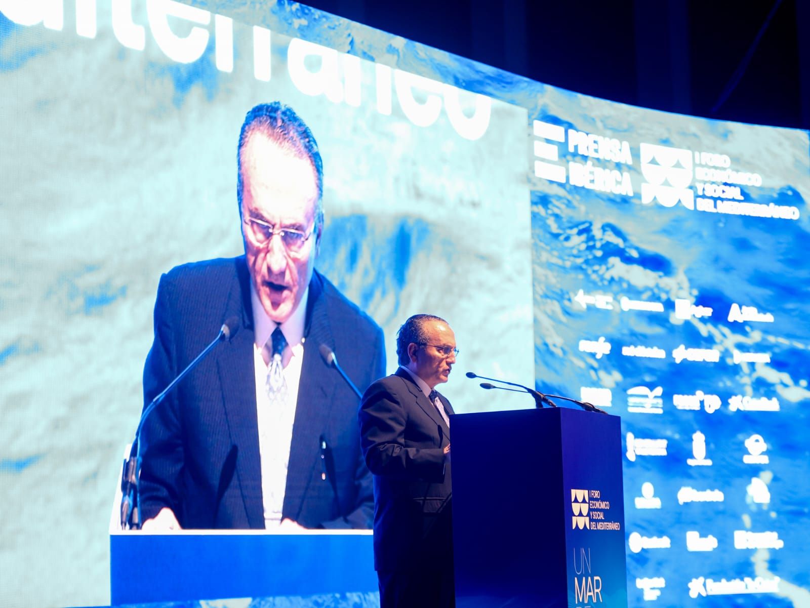 El presidente de Prensa Ibérica, Javier Moll, inaugura el Foro Mediterráneo