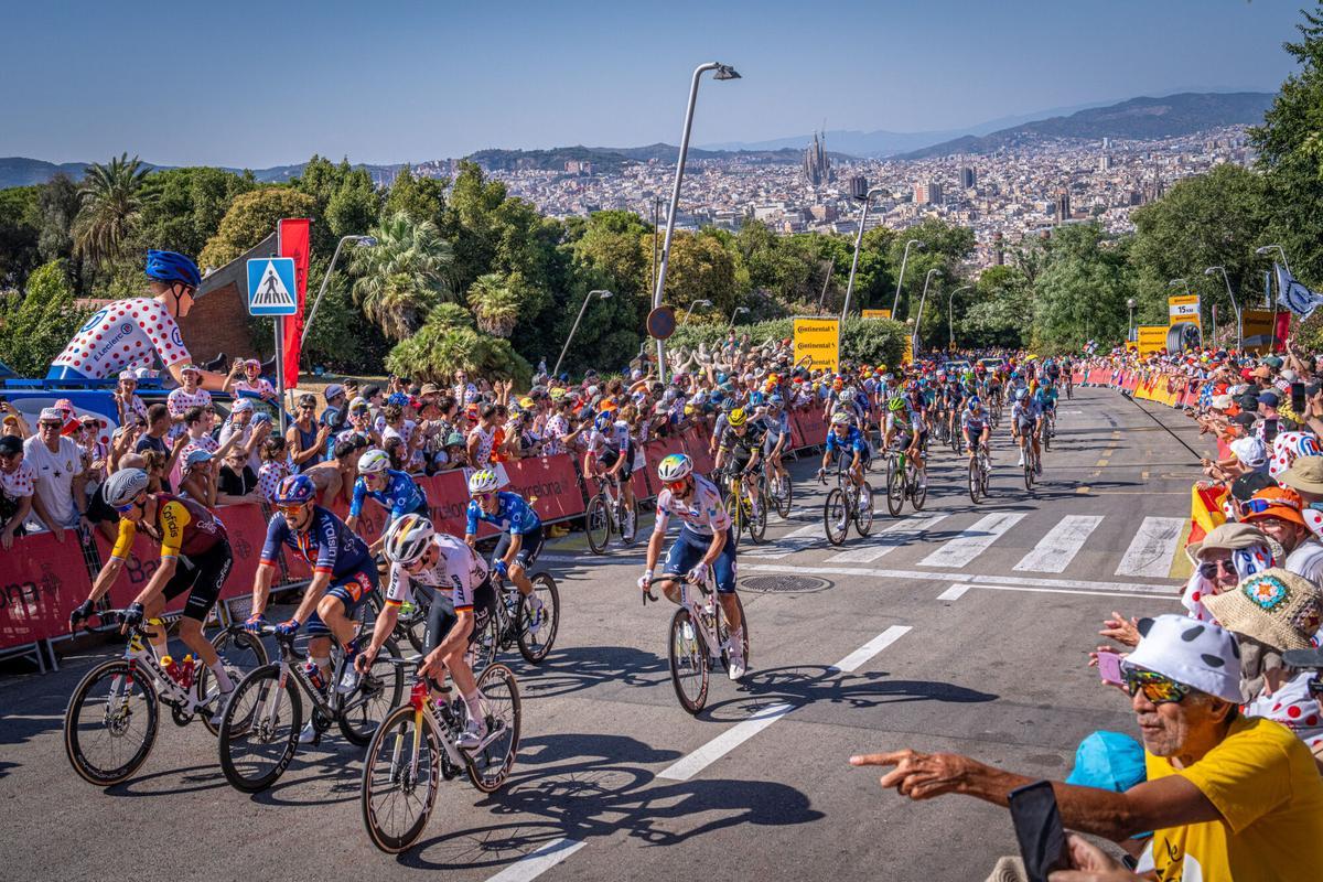 El Tour conquista Montjuïc
